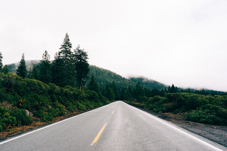 旅行与一把修鞋伞的距离